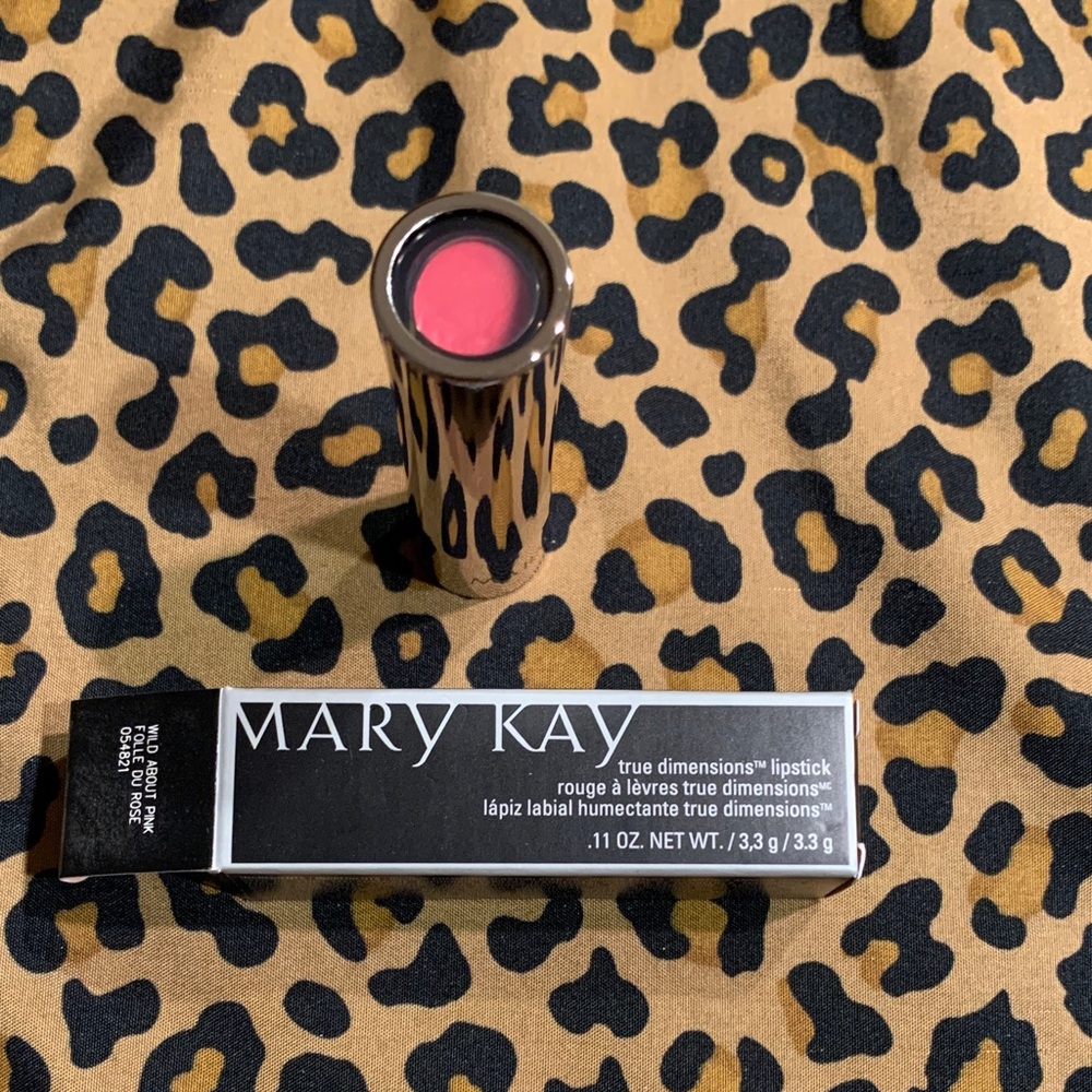 Mary Kay True Dimensions Lipstick - Wild About Pink